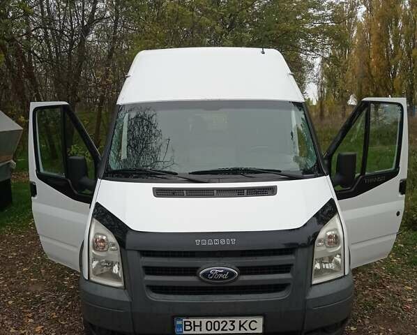 Білий Форд Транзит, об'ємом двигуна 2.4 л та пробігом 586 тис. км за 8700 $, фото 1 на Automoto.ua