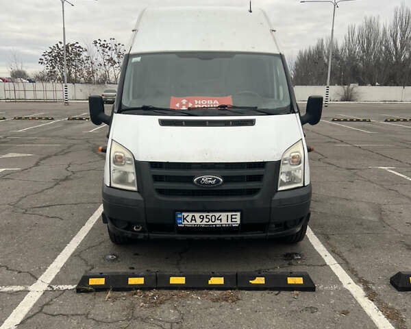 Белый Форд Транзит, объемом двигателя 2.4 л и пробегом 500 тыс. км за 8000 $, фото 1 на Automoto.ua