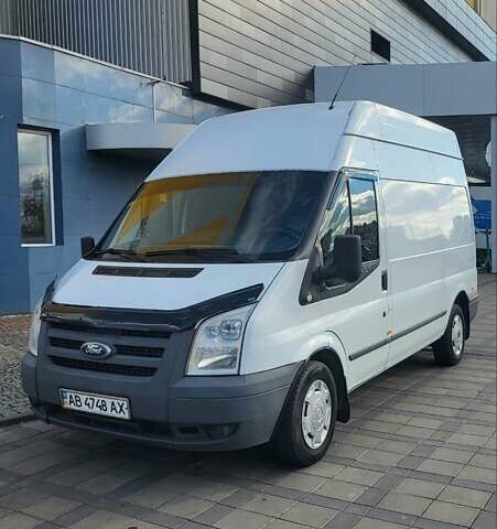 Белый Форд Транзит, объемом двигателя 2.2 л и пробегом 393 тыс. км за 8300 $, фото 1 на Automoto.ua