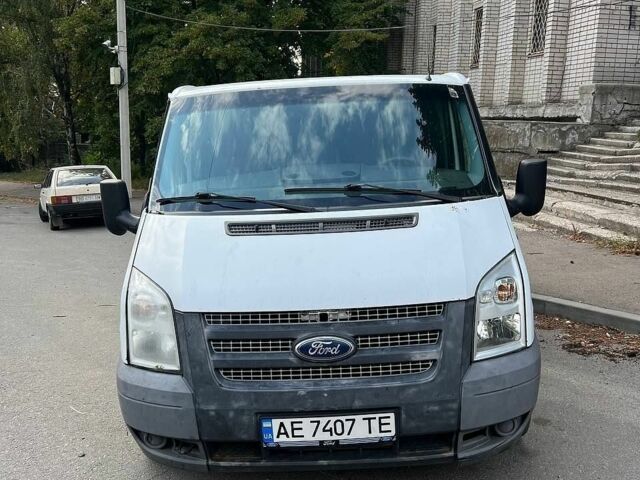Белый Форд Транзит, объемом двигателя 2.2 л и пробегом 290 тыс. км за 6400 $, фото 1 на Automoto.ua