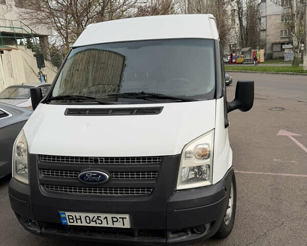 Белый Форд Транзит, объемом двигателя 2.2 л и пробегом 356 тыс. км за 6500 $, фото 1 на Automoto.ua