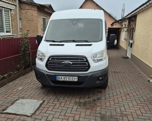 Білий Форд Транзит, об'ємом двигуна 2.2 л та пробігом 410 тис. км за 12990 $, фото 1 на Automoto.ua