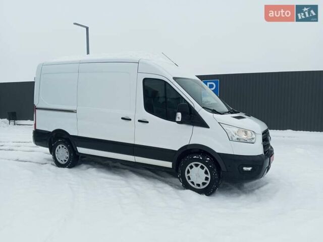 Белый Форд Транзит, объемом двигателя 2 л и пробегом 228 тыс. км за 17300 $, фото 1 на Automoto.ua