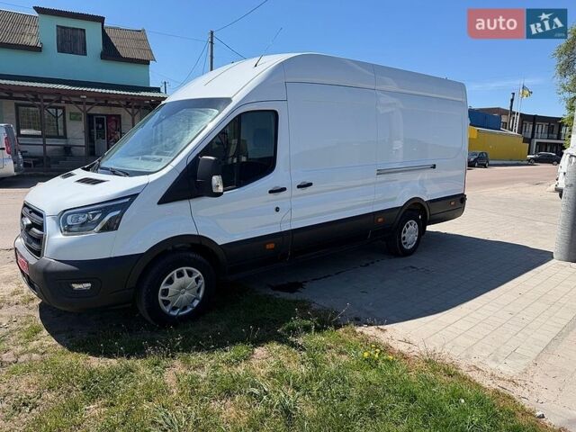 Белый Форд Транзит, объемом двигателя 2 л и пробегом 180 тыс. км за 19300 $, фото 1 на Automoto.ua