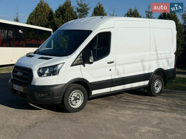 Белый Форд Транзит, объемом двигателя 6 л и пробегом 200 тыс. км за 15900 $, фото 1 на Automoto.ua