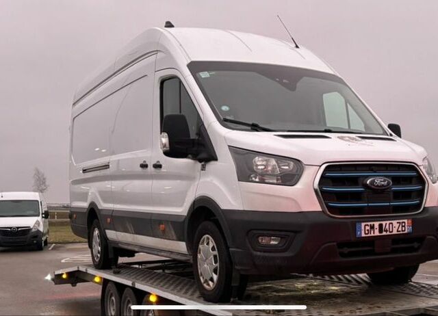 Белый Форд Транзит, объемом двигателя 0 л и пробегом 89 тыс. км за 35301 $, фото 1 на Automoto.ua