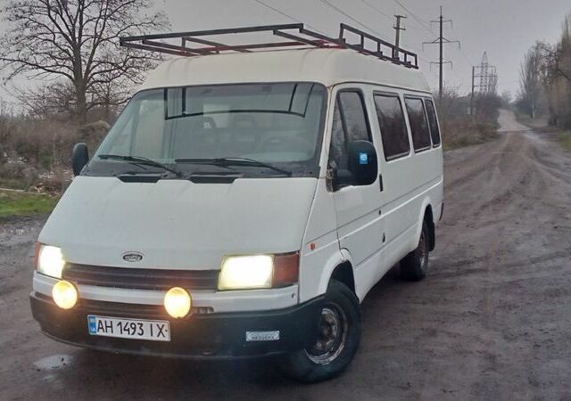 Білий Форд Транзит, об'ємом двигуна 2 л та пробігом 100 тис. км за 1550 $, фото 1 на Automoto.ua