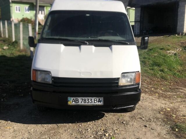 Білий Форд Транзит, об'ємом двигуна 1.8 л та пробігом 100 тис. км за 1800 $, фото 1 на Automoto.ua