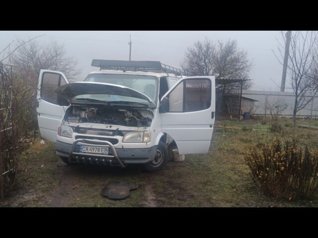 Білий Форд Транзит, об'ємом двигуна 2.5 л та пробігом 300 тис. км за 3100 $, фото 1 на Automoto.ua