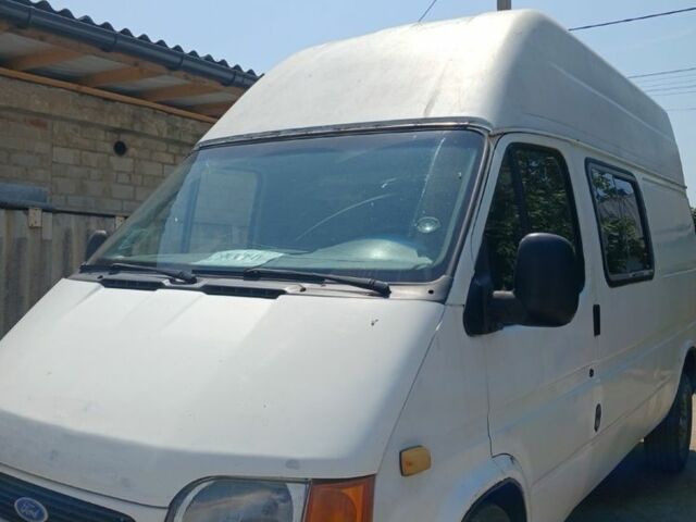 Белый Форд Транзит, объемом двигателя 2.5 л и пробегом 550 тыс. км за 3000 $, фото 1 на Automoto.ua
