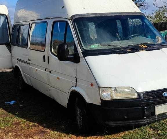 Белый Форд Транзит, объемом двигателя 2.5 л и пробегом 400 тыс. км за 1427 $, фото 1 на Automoto.ua