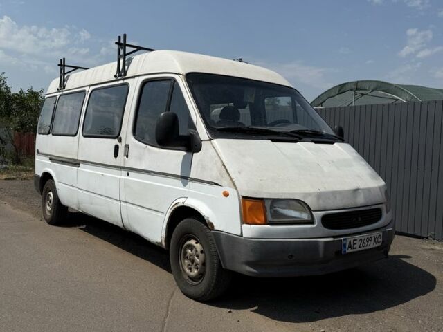 Білий Форд Транзит, об'ємом двигуна 2.5 л та пробігом 200 тис. км за 3200 $, фото 1 на Automoto.ua