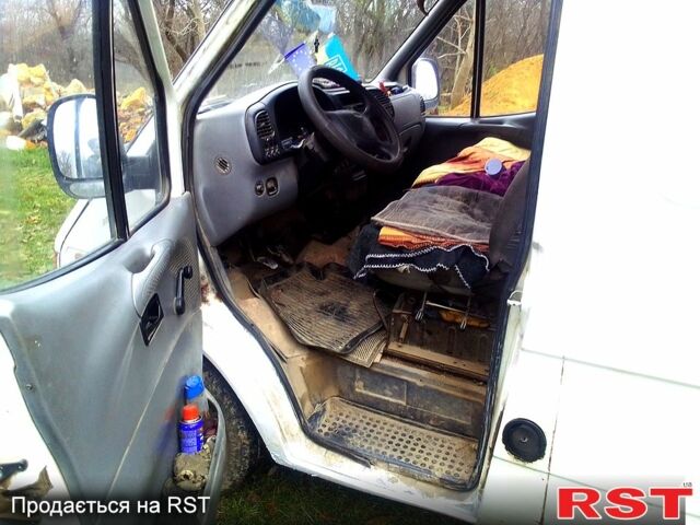 Белый Форд Транзит, объемом двигателя 2.5 л и пробегом 0 тыс. км за 2000 $, фото 1 на Automoto.ua