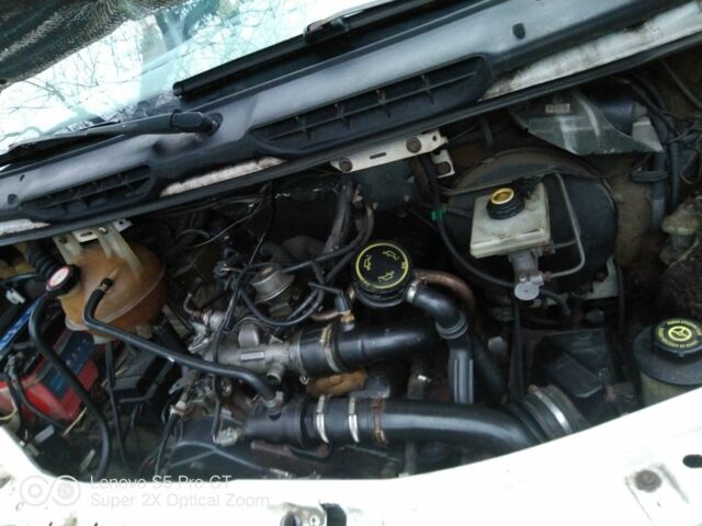 Белый Форд Транзит, объемом двигателя 2.5 л и пробегом 777 тыс. км за 1535 $, фото 1 на Automoto.ua