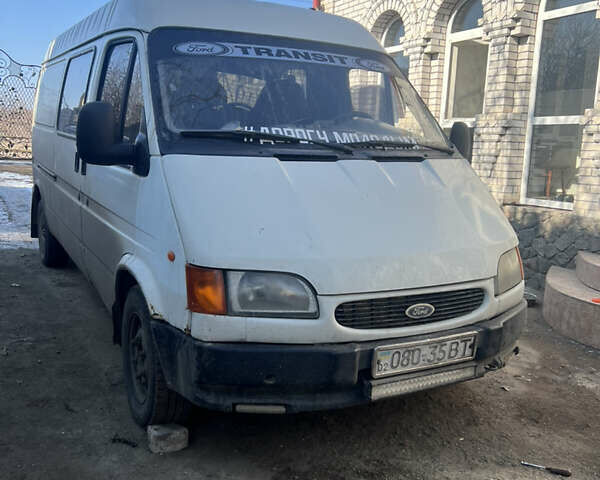 Білий Форд Транзит, об'ємом двигуна 2.5 л та пробігом 400 тис. км за 3000 $, фото 1 на Automoto.ua