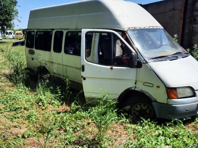 Білий Форд Транзит, об'ємом двигуна 2.2 л та пробігом 1000 тис. км за 382 $, фото 1 на Automoto.ua