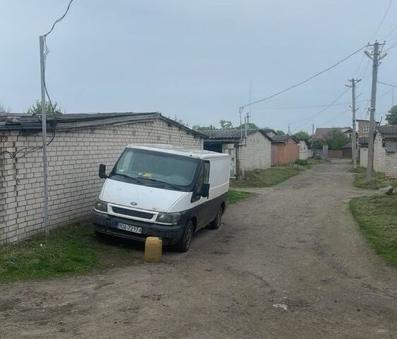 Білий Форд Транзит, об'ємом двигуна 2 л та пробігом 250 тис. км за 1200 $, фото 1 на Automoto.ua