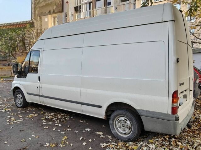 Белый Форд Транзит, объемом двигателя 2 л и пробегом 300 тыс. км за 3000 $, фото 1 на Automoto.ua