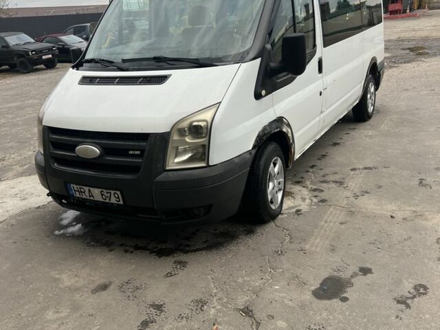 Белый Форд Транзит, объемом двигателя 2.2 л и пробегом 300 тыс. км за 3000 $, фото 1 на Automoto.ua