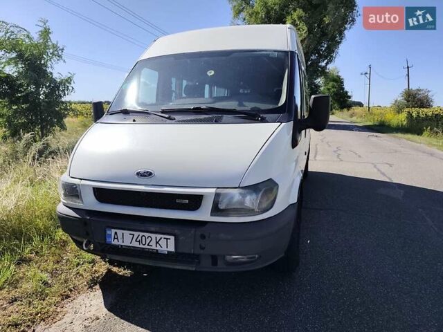Белый Форд Транзит, объемом двигателя 2.4 л и пробегом 250 тыс. км за 8300 $, фото 1 на Automoto.ua