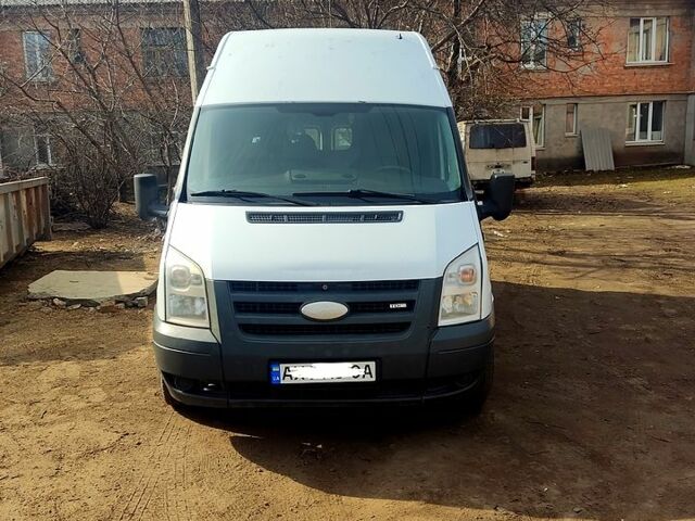Білий Форд Транзит, об'ємом двигуна 22 л та пробігом 341 тис. км за 7000 $, фото 1 на Automoto.ua