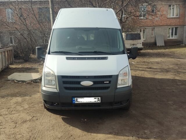 Білий Форд Транзит, об'ємом двигуна 2.2 л та пробігом 330 тис. км за 7000 $, фото 1 на Automoto.ua