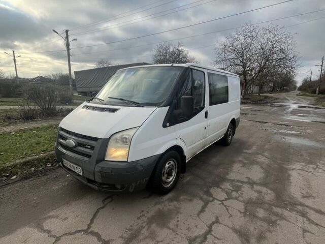Білий Форд Транзит, об'ємом двигуна 2.2 л та пробігом 372 тис. км за 5650 $, фото 1 на Automoto.ua