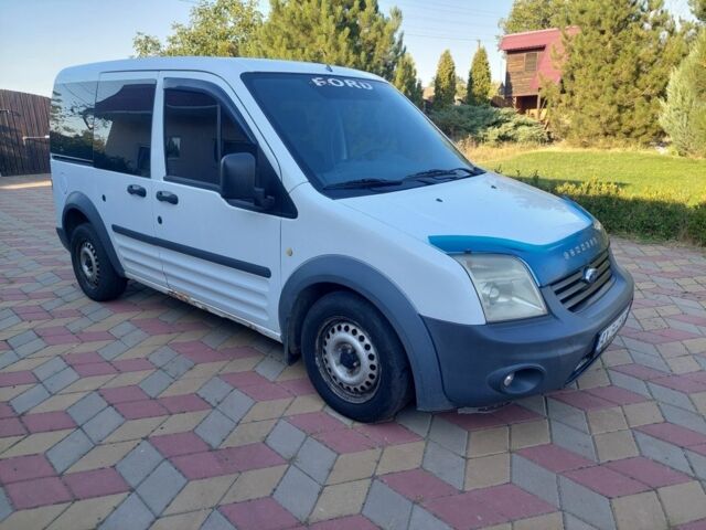 Білий Форд Транзит, об'ємом двигуна 1.8 л та пробігом 300 тис. км за 5200 $, фото 1 на Automoto.ua