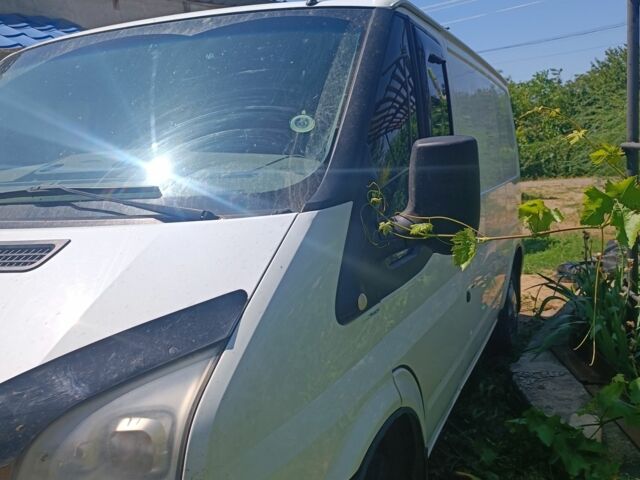 Белый Форд Транзит, объемом двигателя 2.2 л и пробегом 380 тыс. км за 3500 $, фото 1 на Automoto.ua