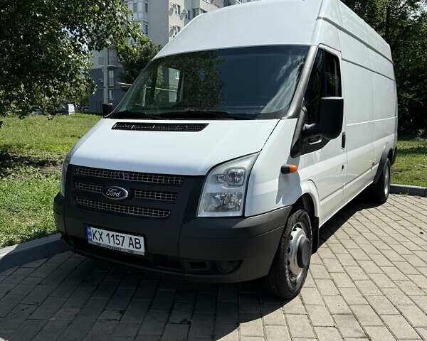Белый Форд Транзит, объемом двигателя 2.2 л и пробегом 460 тыс. км за 12800 $, фото 1 на Automoto.ua