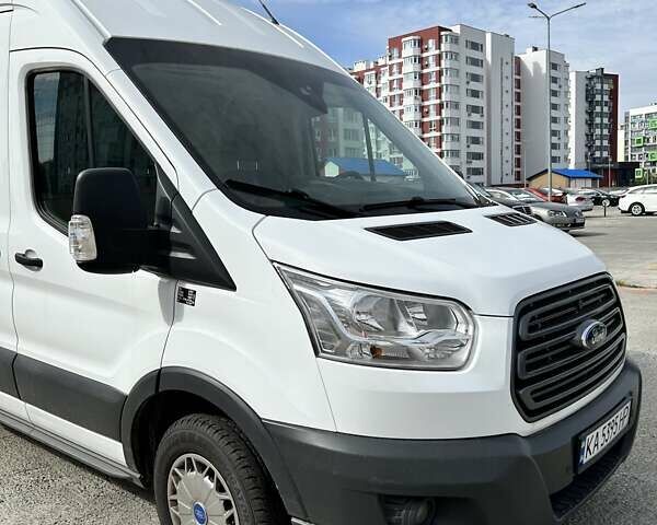 Белый Форд Транзит, объемом двигателя 2 л и пробегом 170 тыс. км за 13700 $, фото 1 на Automoto.ua