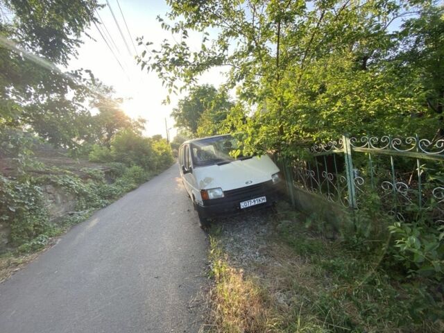 Белый Форд Транзит, объемом двигателя 0 л и пробегом 555 тыс. км за 800 $, фото 1 на Automoto.ua