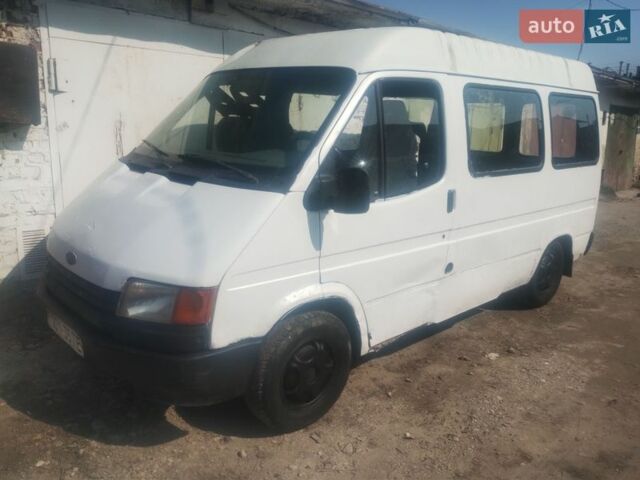 Белый Форд Транзит, объемом двигателя 2 л и пробегом 80 тыс. км за 1150 $, фото 1 на Automoto.ua