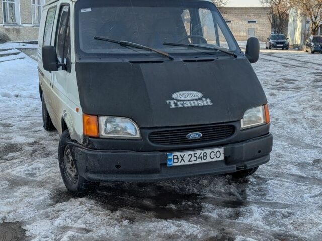 Белый Форд Транзит, объемом двигателя 2.5 л и пробегом 100 тыс. км за 1500 $, фото 1 на Automoto.ua