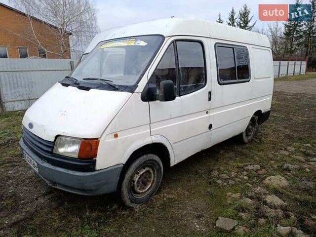 Білий Форд Транзит, об'ємом двигуна 2.5 л та пробігом 300 тис. км за 1350 $, фото 1 на Automoto.ua