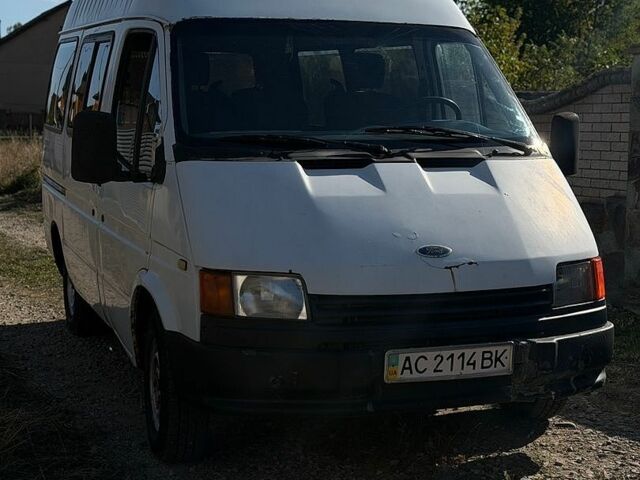 Білий Форд Транзит, об'ємом двигуна 2.5 л та пробігом 230 тис. км за 1999 $, фото 1 на Automoto.ua
