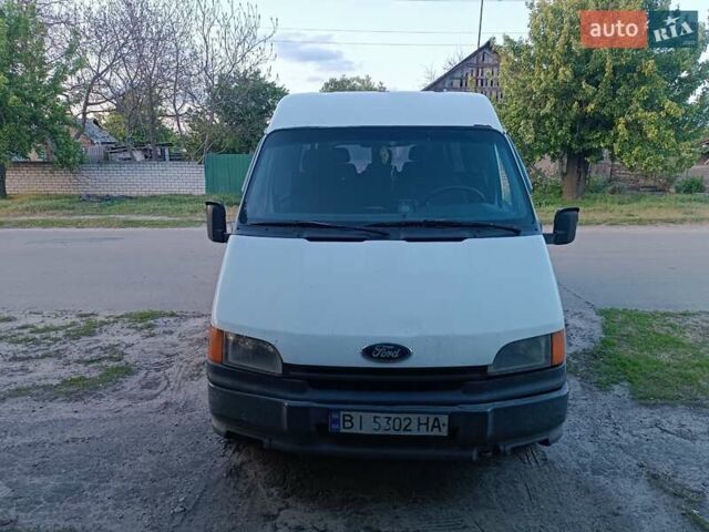 Белый Форд Транзит, объемом двигателя 2.5 л и пробегом 500 тыс. км за 3500 $, фото 1 на Automoto.ua