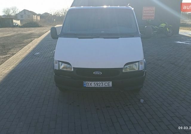 Белый Форд Транзит, объемом двигателя 2.5 л и пробегом 300 тыс. км за 2500 $, фото 1 на Automoto.ua