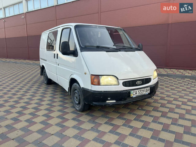 Білий Форд Транзит, об'ємом двигуна 2.5 л та пробігом 300 тис. км за 2700 $, фото 1 на Automoto.ua