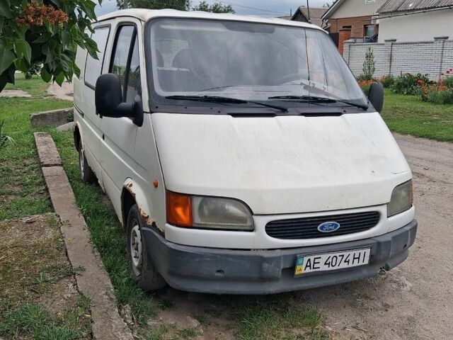 Білий Форд Транзит, об'ємом двигуна 2.5 л та пробігом 225 тис. км за 1700 $, фото 1 на Automoto.ua