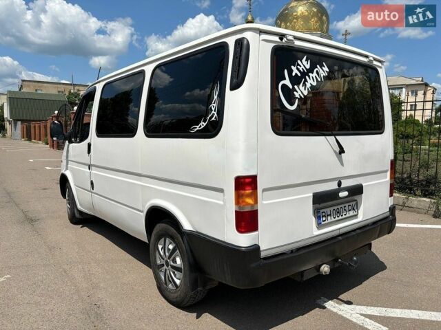 Білий Форд Транзит, об'ємом двигуна 2.5 л та пробігом 300 тис. км за 4000 $, фото 1 на Automoto.ua