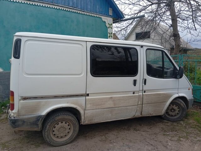 Білий Форд Транзит, об'ємом двигуна 2.5 л та пробігом 400 тис. км за 2500 $, фото 1 на Automoto.ua