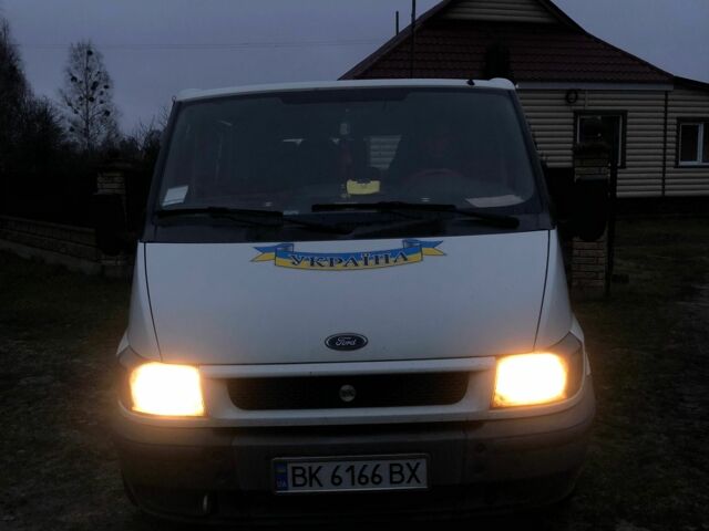 Білий Форд Транзит, об'ємом двигуна 2 л та пробігом 360 тис. км за 5500 $, фото 1 на Automoto.ua