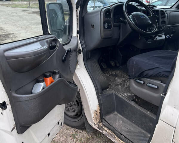 Белый Форд Транзит, объемом двигателя 2 л и пробегом 257 тыс. км за 2800 $, фото 1 на Automoto.ua