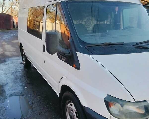 Білий Форд Транзит, об'ємом двигуна 2.4 л та пробігом 270 тис. км за 3300 $, фото 1 на Automoto.ua