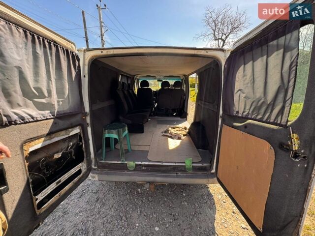 Белый Форд Транзит, объемом двигателя 2 л и пробегом 220 тыс. км за 3800 $, фото 1 на Automoto.ua
