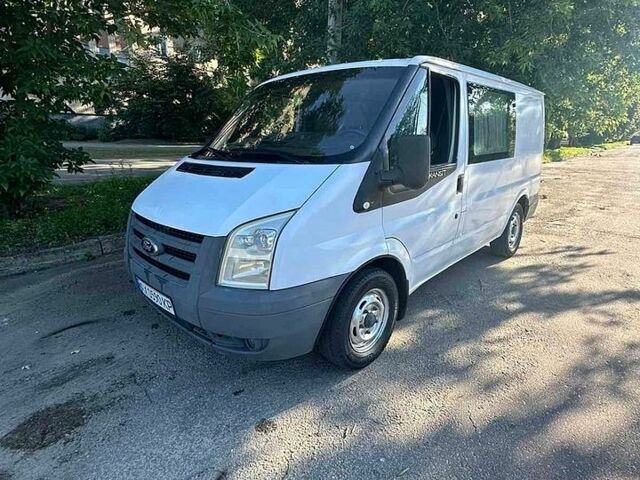 Білий Форд Транзит, об'ємом двигуна 2.2 л та пробігом 200 тис. км за 4200 $, фото 1 на Automoto.ua