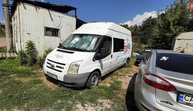 Белый Форд Транзит, объемом двигателя 2.2 л и пробегом 282 тыс. км за 6000 $, фото 1 на Automoto.ua