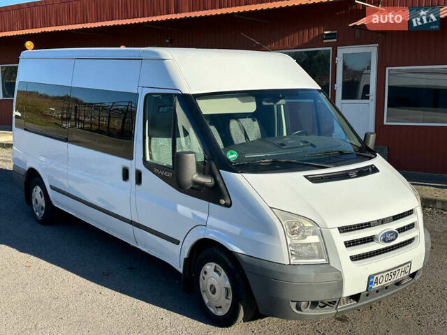 Белый Форд Транзит, объемом двигателя 2.2 л и пробегом 248 тыс. км за 9900 $, фото 1 на Automoto.ua