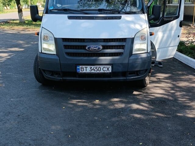 Белый Форд Транзит, объемом двигателя 2.4 л и пробегом 434 тыс. км за 9499 $, фото 1 на Automoto.ua